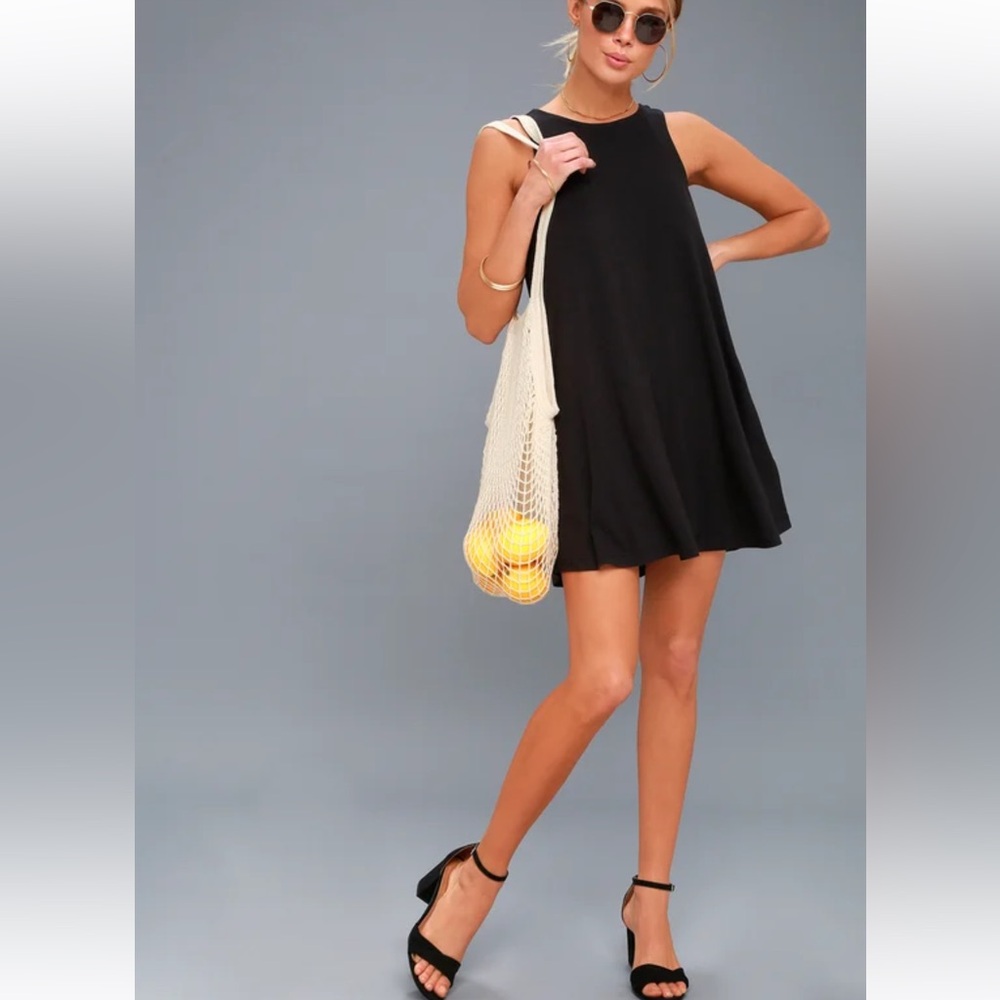 Tempted Black Sleeveless Swing Dress SZ Medium Color Black NWT